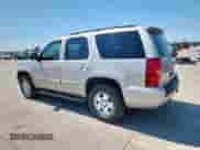 2008 Chevrolet Tahoe 3LT z VIN 1GNFC13088R239779, wystawiony jako Copart lot #80382485 z przebiegiem 196 116 mil mil oraz Czysty tytuł • Clean title. Historia ofert i sprzedaży dostępna na DreamBid. Obrazek 2.