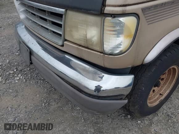 1996 Ford Econoline Cargo с VIN 1FDEE14H5THA03944, выставлен на аукционе IAAI как лот 42901512 с пробегом Не указан миль и . История ставок и продаж доступна на DreamBid. Изображение 13.