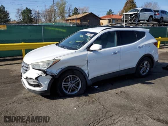 2017 Hyundai Santa Fe 2.4L с VIN 5NMZUDLB4HH032042, выставлен на аукционе Copart как лот 53825055 с пробегом 83 647 миль миль и Списание • Salvage title. История ставок и продаж доступна на DreamBid. Изображение 1.