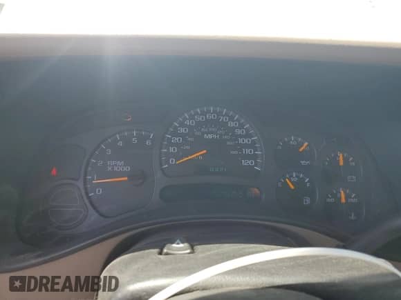 2004 Chevrolet Suburban Z71 z VIN 3GNFK16Z64G192680, wystawiony jako Copart lot #61757455 z przebiegiem 257 517 mil mil oraz Szkoda całkowita • Salvage title. Historia ofert i sprzedaży dostępna na DreamBid. Obrazek 9.