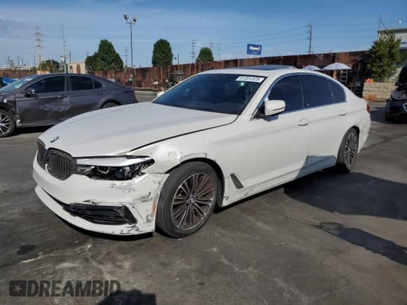 2020 BMW 5 Series 530i с VIN WBAJR3C08LWW70711, выставлен на аукционе Copart как лот 81301325 с пробегом 79 700 миль миль и Списание • Salvage title. История ставок и продаж доступна на DreamBid. Изображение 1.