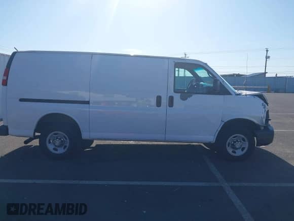 2007 Chevrolet Express Cargo with VIN 1GCGG25V471214293, listed as a IAAI auction lot 42369905 with 306,629 mi miles and . Bid and sale history available at DreamBid. Image 13.