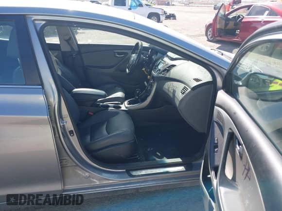 2014 Hyundai Elantra Limited с VIN KMHDH4AE2EU144432, выставлен на аукционе IAAI как лот 42696985 с пробегом 198 657 миль миль и . История ставок и продаж доступна на DreamBid. Изображение 5.