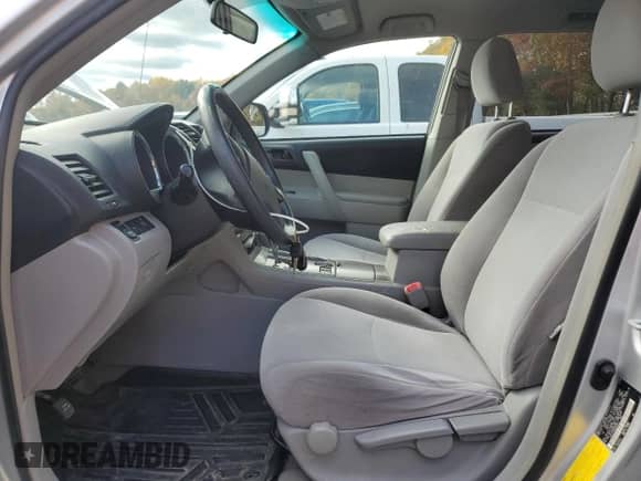 2008 Toyota Highlander with VIN JTEES41A082059740, listed as a Copart auction lot 89656065 with 270,807 mi miles and Clean title. Bid and sale history available at DreamBid. Image 7.