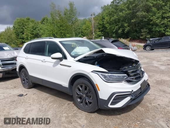 2024 Volkswagen Tiguan SE с VIN 3VVMB7AX3RM055215, выставлен на аукционе IAAI как лот 43024036 с пробегом 11 752 миль миль и . История ставок и продаж доступна на DreamBid. Изображение 1.