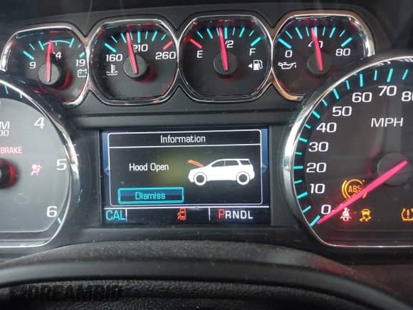 2017 Chevrolet Tahoe Premier z VIN 1GNSCCKC4HR209927, wystawiony jako IAAI lot #42299663 z przebiegiem 124 417 mil mil oraz . Historia ofert i sprzedaży dostępna na DreamBid. Obrazek 7.