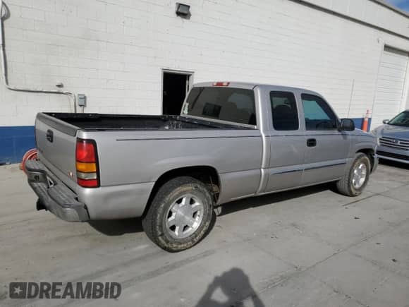 2004 GMC Sierra 1500 SLE с VIN 2GTEC19T841129002, выставлен на аукционе Copart как лот 80107765 с пробегом 244 613 миль миль и Чистый • Clean title. История ставок и продаж доступна на DreamBid. Изображение 3.