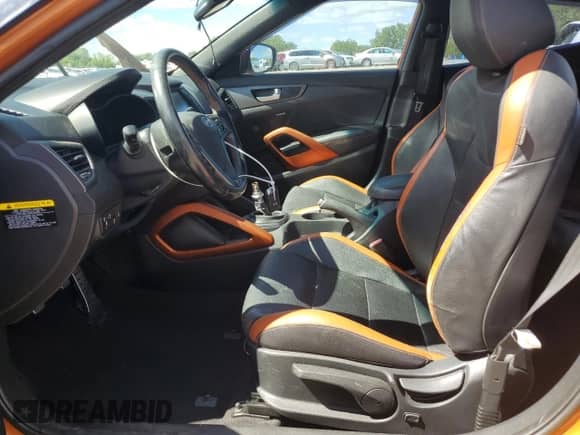 2016 Hyundai Veloster Turbo Rally Edition с VIN KMHTC6AE1GU284397, выставлен на аукционе Copart как лот 69612885 с пробегом 97 955 миль миль и Списание • Salvage title. История ставок и продаж доступна на DreamBid. Изображение 7.