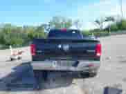 2019 Ram 1500 Big Horn z VIN 1C6RR7TT2KS606314, wystawiony jako IAAI lot #43346816 z przebiegiem 139 861 mil mil oraz . Historia ofert i sprzedaży dostępna na DreamBid. Obrazek 16.