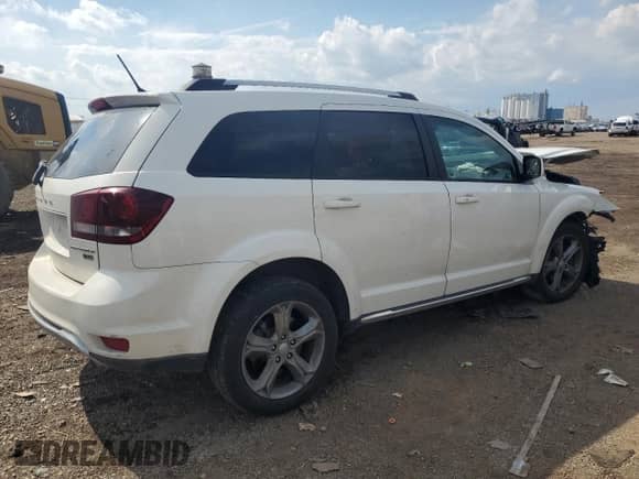 2017 Dodge Journey Crossroad Plus with VIN 3C4PDCGG6HT536179, listed as a Copart auction lot 58427575 with 128,550 mi miles and Salvage title. Bid and sale history available at DreamBid. Image 3.