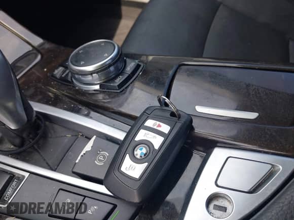 2016 BMW 5 Series 535i xDrive с VIN WBA5B3C58GG260198, выставлен на аукционе IAAI как лот 42580186 с пробегом 145 484 миль миль и . История ставок и продаж доступна на DreamBid. Изображение 11.