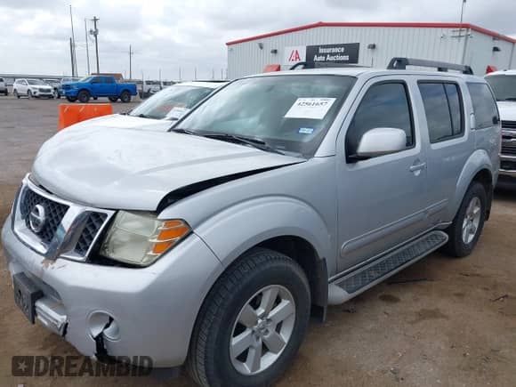 2011 Nissan Pathfinder LE с VIN 5N1AR1NB2BC616046, выставлен на аукционе IAAI как лот 42561657 с пробегом 173 072 миль миль и . История ставок и продаж доступна на DreamBid. Изображение 17.