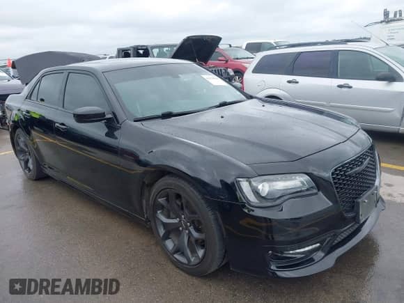 2020 Chrysler 300 Touring с VIN 2C3CCAAG8LH233604, выставлен на аукционе IAAI как лот 42370029 с пробегом 70 769 миль миль и . История ставок и продаж доступна на DreamBid. Изображение 1.