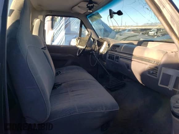 1995 Ford F-150 with VIN 1FTDF15Y7SLB98968, listed as a Copart auction lot 49766385 with 359,514 mi miles and Salvage title. Bid and sale history available at DreamBid. Image 10.