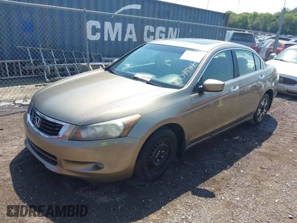 2009 Honda Accord EX z VIN 1HGCP36769A004934, wystawiony jako IAAI lot #43211664 z przebiegiem 137 364 mil mil oraz . Historia ofert i sprzedaży dostępna na DreamBid. Obrazek 2.