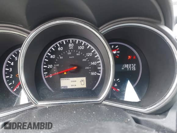 2011 Nissan Murano S z VIN JN8AZ1MW4BW160126, wystawiony jako IAAI lot #42032136 z przebiegiem 138 372 mil mil oraz . Historia ofert i sprzedaży dostępna na DreamBid. Obrazek 7.