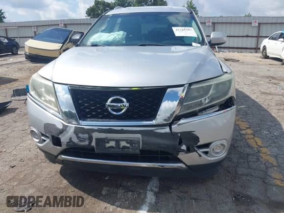 2014 Nissan Pathfinder SL with VIN 5N1AR2MN0EC629609, listed as a IAAI auction lot 42721107 with 234,000 mi miles and . Bid and sale history available at DreamBid. Image 11.