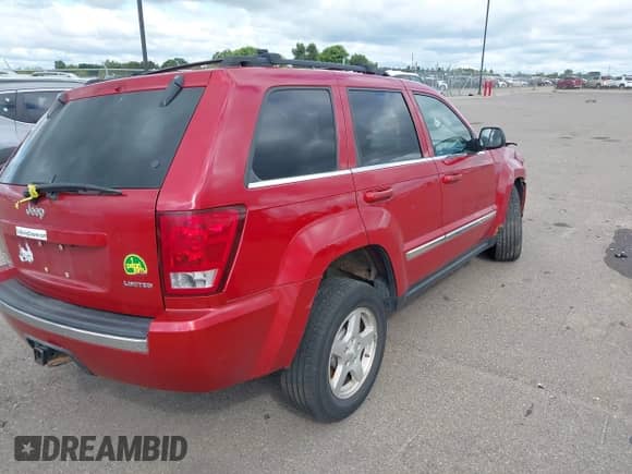 2005 Jeep Grand Cherokee Limited with VIN 1J4HR58N45C677400, listed as a IAAI auction lot 43159188 with 177,338 mi miles and . Bid and sale history available at DreamBid. Image 4.