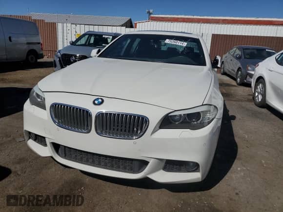 2012 BMW 5 Series 550i z VIN WBAFR9C56CDV58795, wystawiony jako Copart lot #75260114 z przebiegiem 138 327 mil mil oraz Czysty tytuł • Clean title. Historia ofert i sprzedaży dostępna na DreamBid. Obrazek 5.