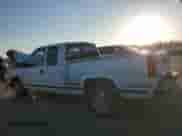 1995 GMC Sierra 1500 z VIN 2GTEC19K1S1516317, wystawiony jako Copart lot #47131915 z przebiegiem 179 373 mil mil oraz Nie do naprawy • Non repairable. Historia ofert i sprzedaży dostępna na DreamBid. Obrazek 2.