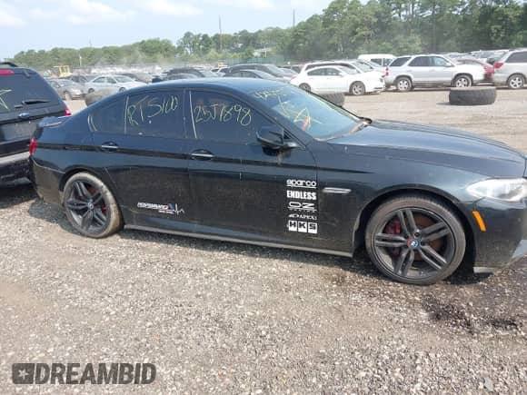 2014 BMW 5 Series 535i xDrive с VIN WBA5B3C59ED539402, выставлен на аукционе IAAI как лот 42945512 с пробегом Не указан миль и . История ставок и продаж доступна на DreamBid. Изображение 12.