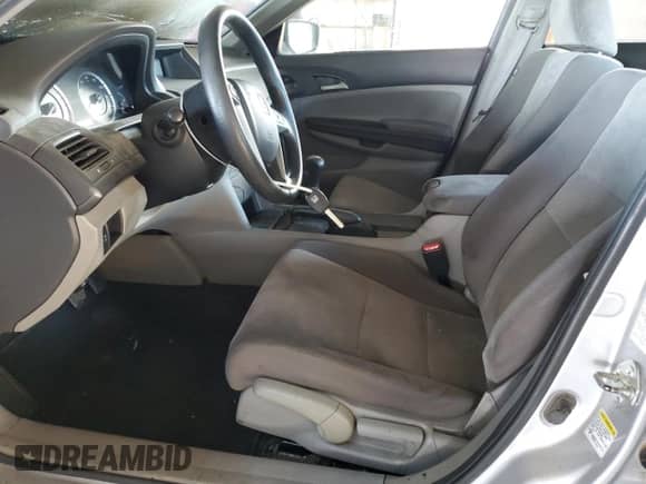 2010 Honda Accord LX z VIN 1HGCP2E39AA118147, wystawiony jako Copart lot #43187675 z przebiegiem Nie podano mil oraz Szkoda całkowita • Salvage title. Historia ofert i sprzedaży dostępna na DreamBid. Obrazek 7.