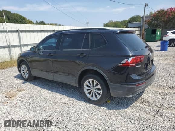 2018 Volkswagen Tiguan S с VIN 3VV1B7AX2JM072711, выставлен на аукционе Copart как лот 80808375 с пробегом 107 913 миль миль и Чистый • Clean title. История ставок и продаж доступна на DreamBid. Изображение 2.