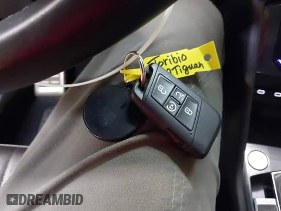 2022 Volkswagen Tiguan SE R-Line Black с VIN 3VV8B7AX8NM044884, выставлен на аукционе IAAI как лот 42331323 с пробегом 45 945 миль миль и . История ставок и продаж доступна на DreamBid. Изображение 11.