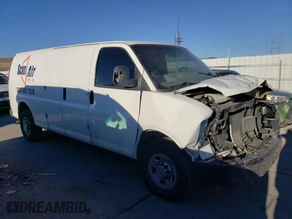 2010 Chevrolet City Express Cargo с VIN 1GCZGGBAXA1112852, выставлен на аукционе Copart как лот 47052815 с пробегом 135 066 миль миль и Списание • Salvage title. История ставок и продаж доступна на DreamBid. Изображение 4.
