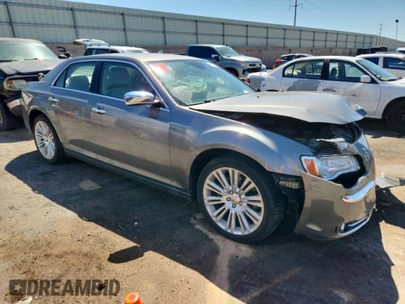 2011 Chrysler 300 C с VIN 2C3CA6CT8BH580345, выставлен на аукционе Copart как лот 80758955 с пробегом 52 096 миль миль и Списание • Salvage title. История ставок и продаж доступна на DreamBid. Изображение 4.
