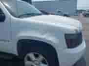 2007 Chevrolet Avalanche 2LT z VIN 3GNEC12J17G147854, wystawiony jako IAAI lot #42273574 z przebiegiem 306 061 mil mil oraz . Historia ofert i sprzedaży dostępna na DreamBid. Obrazek 17.