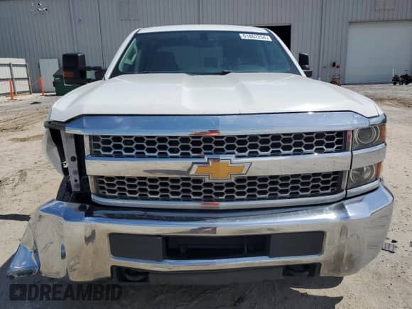 2019 Chevrolet Silverado 2500HD Work Truck z VIN 1GC1KREG7KF280556, wystawiony jako Copart lot #61862254 z przebiegiem 225 660 mil mil oraz Szkoda całkowita • Salvage title. Historia ofert i sprzedaży dostępna na DreamBid. Obrazek 5.
