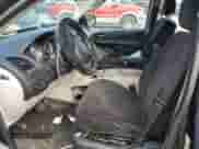 2014 Dodge Grand Caravan SXT z VIN 2C4RDGCG9ER128103, wystawiony jako Copart lot #80722605 z przebiegiem 176 481 mil mil oraz Szkoda całkowita • Salvage title. Historia ofert i sprzedaży dostępna na DreamBid. Obrazek 7.