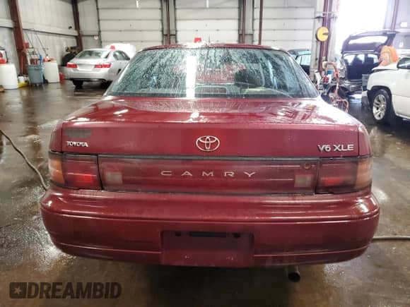 1992 Toyota Camry с VIN JT2VK13E1N0104283, выставлен на аукционе Copart как лот 84410054 с пробегом 317 177 миль миль и Списание • Salvage title. История ставок и продаж доступна на DreamBid. Изображение 6.