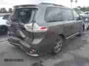 2011 Toyota Sienna SE z VIN 5TDXK3DC5BS162558, wystawiony jako IAAI lot #43213683 z przebiegiem 163 949 mil mil oraz . Historia ofert i sprzedaży dostępna na DreamBid. Obrazek 4.
