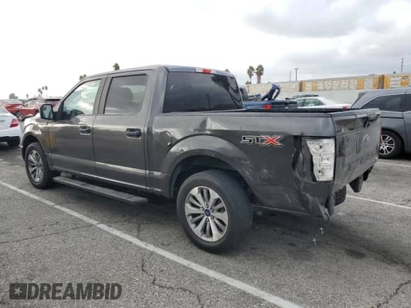 2018 Ford F-150 XL z VIN 1FTEW1CP7JKC25122, wystawiony jako Copart lot #86538425 z przebiegiem 118 557 mil mil oraz Szkoda całkowita • Salvage title. Historia ofert i sprzedaży dostępna na DreamBid. Obrazek 2.