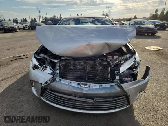 2017 Toyota Camry LE z VIN 4T1BF1FK7HU800073, wystawiony jako Copart lot #86455635 z przebiegiem Nie podano mil oraz Szkoda całkowita • Salvage title. Historia ofert i sprzedaży dostępna na DreamBid. Obrazek 5.