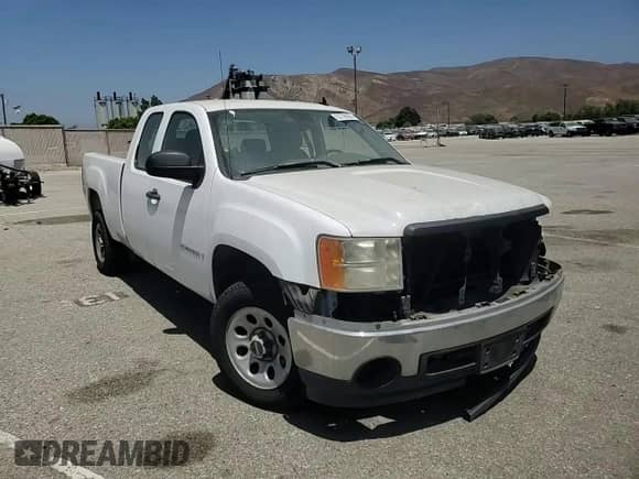 2007 GMC Sierra 1500 SLE1 with VIN 2GTEC19C271605281, listed as a Copart auction lot 63796285 with 114,415 mi miles and Salvage title. Bid and sale history available at DreamBid. Image 13.