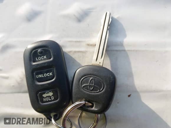 2005 Toyota Camry LE с VIN 4T1BF30K35U592032, выставлен на аукционе IAAI как лот 41372771 с пробегом 222 846 миль миль и . История ставок и продаж доступна на DreamBid. Изображение 11.