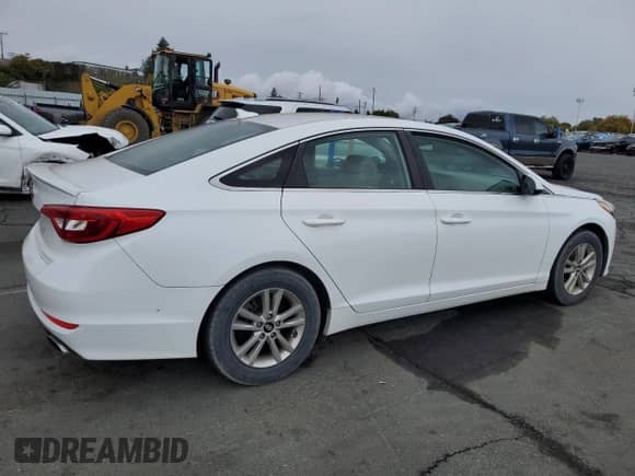 2015 Hyundai Sonata SE с VIN 5NPE24AF2FH229883, выставлен на аукционе Copart как лот 85949755 с пробегом 106 252 миль миль и Чистый • Clean title. История ставок и продаж доступна на DreamBid. Изображение 3.