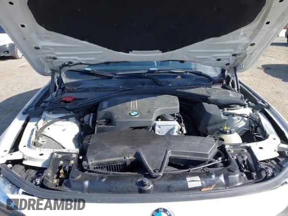 2015 BMW 3 Series 328i xDrive с VIN WBA3B5G50FNS17305, выставлен на аукционе IAAI как лот 43540066 с пробегом 125 000 миль миль и . История ставок и продаж доступна на DreamBid. Изображение 10.