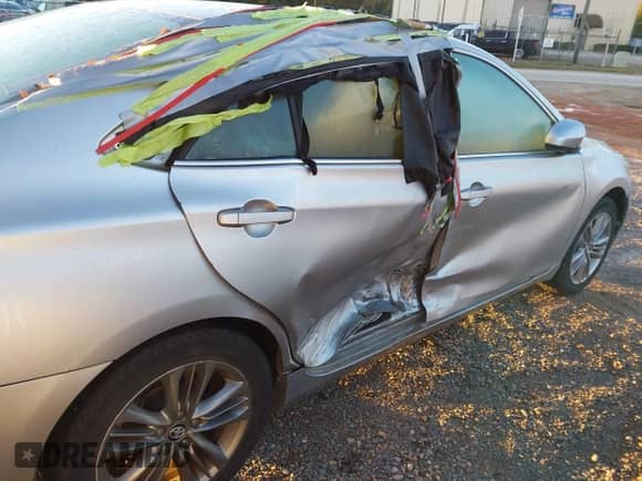 2017 Toyota Camry XLE с VIN 4T1BF1FK8HU287903, выставлен на аукционе IAAI как лот 43588706 с пробегом 181 805 миль миль и . История ставок и продаж доступна на DreamBid. Изображение 6.