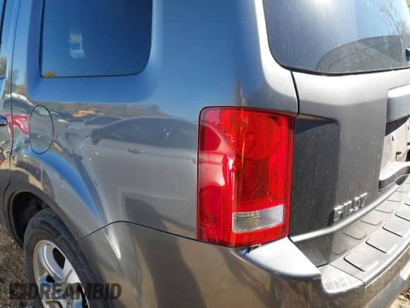 2015 Honda Pilot EX с VIN 5FNYF4H43FB005476, выставлен на аукционе IAAI как лот 43441566 с пробегом 121 571 миль миль и . История ставок и продаж доступна на DreamBid. Изображение 6.