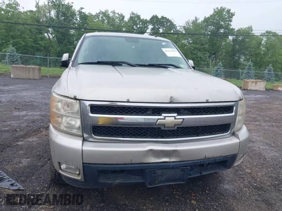 2008 Chevrolet Silverado 1500 LTZ with VIN 3GCEK13358G306551, listed as a IAAI auction lot 42327492 with 216,206 mi miles and . Bid and sale history available at DreamBid. Image 13.