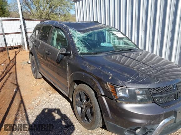 2019 Dodge Journey Crossroad z VIN 3C4PDDGG1KT841067, wystawiony jako IAAI lot #41807185 z przebiegiem 134 725 mil mil oraz . Historia ofert i sprzedaży dostępna na DreamBid. Obrazek 6.