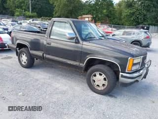 1990 GMC Sierra 1500 with VIN 1GTDK14K1LZ523914, listed as a IAAI auction lot 43001946 with 178,586 mi miles and . Bid and sale history available at DreamBid. Image 1.