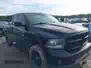 2014 Ram 1500 Express z VIN 1C6RR6FT0ES306832, wystawiony jako IAAI lot #42985013 z przebiegiem 174 624 mil mil oraz . Historia ofert i sprzedaży dostępna na DreamBid. Obrazek 1.