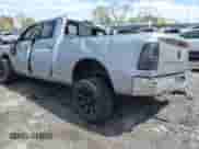 2019 Ram 1500 SLT z VIN 1C6RR7TT8KS695788, wystawiony jako IAAI lot #41983397 z przebiegiem Nie podano mil oraz . Historia ofert i sprzedaży dostępna na DreamBid. Obrazek 3.