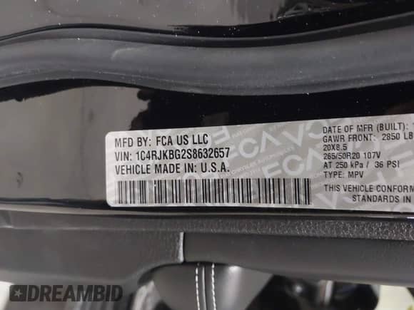 2025 Jeep Grand Cherokee Limited with VIN 1C4RJKBG2S8632657, listed as a IAAI auction lot 41669674 with 1,582 mi miles and . Bid and sale history available at DreamBid. Image 9.