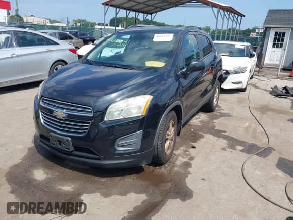 2015 Chevrolet Trax LT с VIN 3GNCJRSB9FL175380, выставлен на аукционе IAAI как лот 42831421 с пробегом 186 275 миль миль и . История ставок и продаж доступна на DreamBid. Изображение 18.